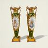 
Coppia di vasi Direttorio in porcellana verde e bronzo dorato