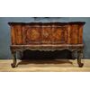 CREDENZA MOSSA LOMBARDA IN NOCE DEL 700