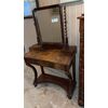 Dressing table in mahogany and Biedermaier mahogany feather     