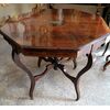 Tavolino ottagonale in palissandro con intarsio centrale epoca Vittoriana