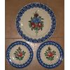 03 Gabutti plates with floral decorations.
