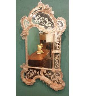 Venetian mirror in glass from the second half of the nineteenth century     