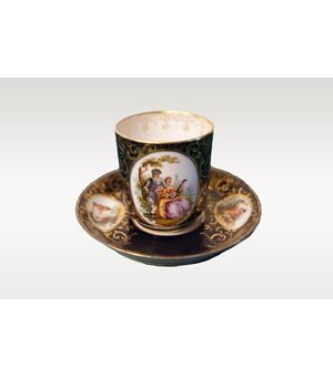 Tazzina con piattino in porcellana manifattura Vienna del 1800 riccamente decorata