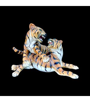 Scultura in ceramica raffigurante coppia di tigri.Manifattura Ronzan,Torino.