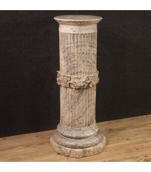 Grande colonna in alabastro del XX secolo