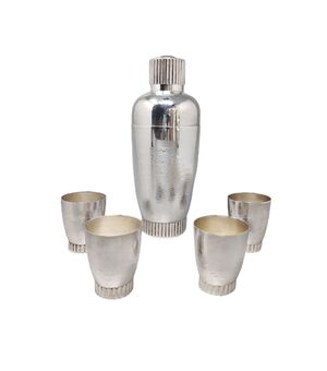 1950s Stunning Cocktail Shaker Set with Four Glasses in Stainless Steel. Made in Italy