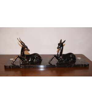 Bellissima piccola scultura Decò francese del 1900 raffigurnate Antilope cervicapra