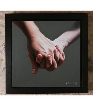 Arte contemporanea Olio su tela” Hold me ” di Filippo Manfroni al confine con l’iperrealismo