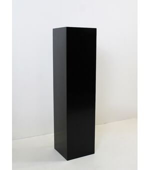Colonna design - legno laccato nero