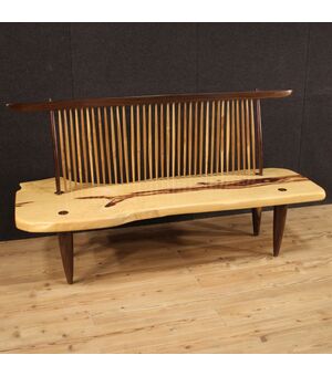 Divano di design in legno in stile George Nakashima 
