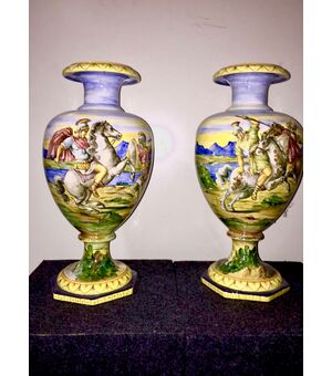 Pair of majolica vases with historiated decoration. SACA manufacture (limited partnership with artistic ceramics). Sesto Fiorentino.     