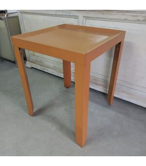 Tavolo o Consolle Frau modello " Consolle 60 x 60 " vintage in pelle 