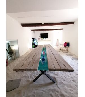 Pezzo unico tavolo design artigianale legno e resina 4 metri