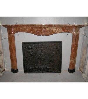 chm461 fireplace eighteenth-century Italian, mis. h 119 cm x larg. 178 cm