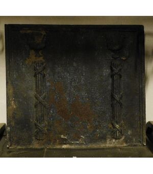p194 cast iron fireplace plate, Louis XVI, cm 74 xh 65 cm     