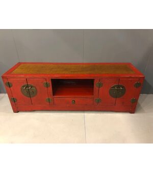 Sideboard in lacquered wood. China     