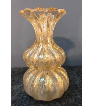Vaso in vetro con inclusioni in oro.Manifattura Barovier e Toso.Murano