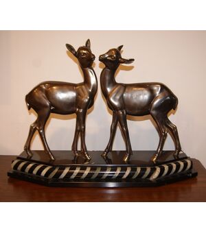 Scultura in bronzo Decò francese di inizio 1900 coppia di cervi con base marmo