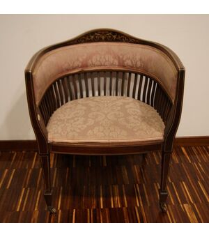 Antica poltroncina Vittoriana del 1800 con intarsi