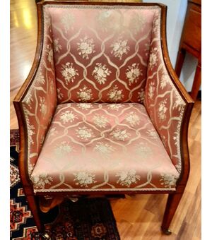 elegante poltroncina inglese