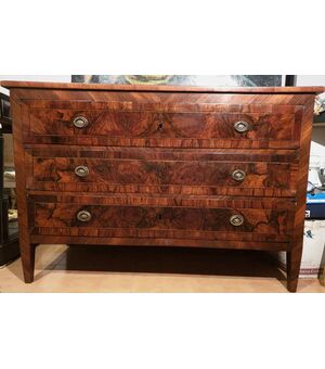 Louis XVI chest of drawers     