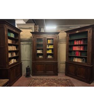 LIB160 - N. 3 mobili/ librerie in noce e pioppo, epoca '800, misure diverse