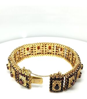 Bracciale in oro con granati