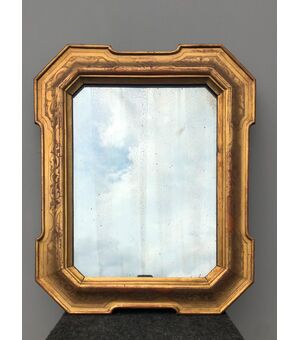 Frame - &#39;cabaret&#39; mirror in carved wood and gold leaf.Louis Philippe period.     