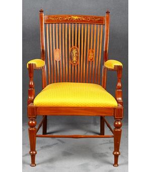 Antica poltrona inglese del 1800 in mogano stile Vittoriano