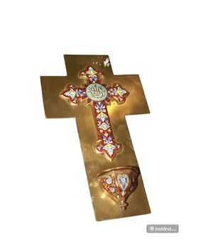 Crocifisso in metallo Cloisonne con acquasantiera 1900