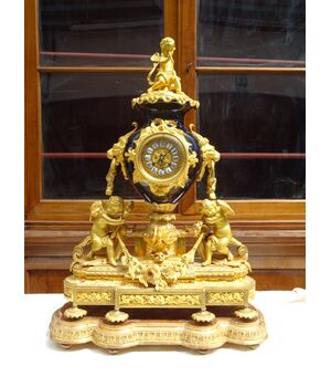 Orologio in bronzo dorato e porcellana 1870 Napoleone III Francia