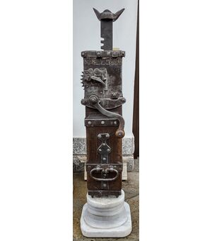 Magnificent chestnut and iron jack dated 1870     