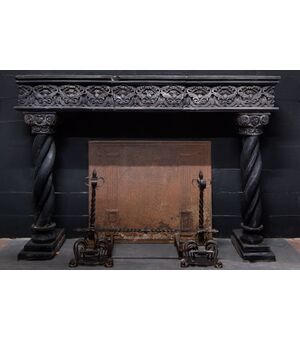 chp324 - slate stone fireplace, Genoa, 16th century, cm l 190 xh 134.5     