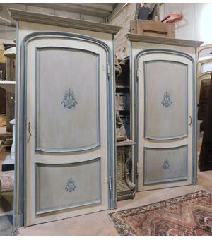 pts731 - pair of painted doors with frame, beautiful front and back, 18th century, measure cm l 121 xh 236     
