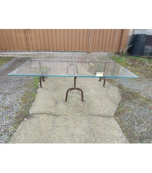 Tavolino in cristallo di grandi dimensioni