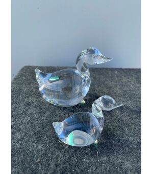 Pair of ducks in transparent crystal.Signed at the diamond point.     