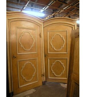 ptl261 couple lacquered doors '600 mis. max 140 x 250 - 104 x 218 port
