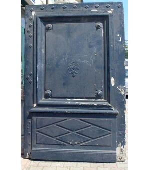 ptn181 mis lacquered door.H255 x 165cm