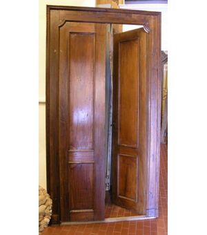 pti481 walnut door with two doors and frame
