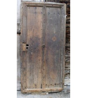 ptir298 Umbrian door in walnut, age 600, mis.cm83x182/200