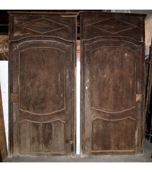 pts514 2 doors Baroque in original patina, mis. h 258 cm x width. 125 cm