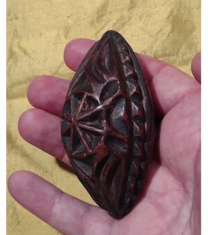 Marca da pane in bosso intagliato Piemonte