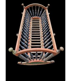 Rara culla valsesiana in legno dipinto XIX secolo