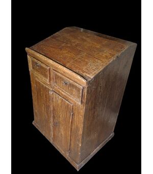 Credenzina scrittoio dipinta a finto legno