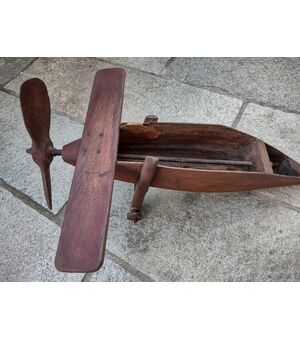 Aereo giocattolo in legno e ferro