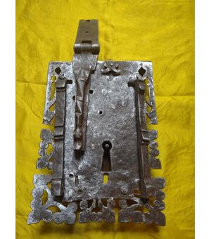 Splendida serratura gotica da cassapanca in ferro forgiato con drago