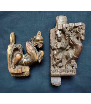 Splendida coppia di fregi indiani intagliato con grande maestria XVIII secolo