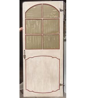 Porta piemontese di gusto provenzale dipinta a tempera