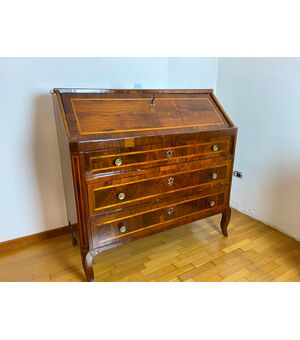 Ribalta Luigi XV lastronata e filettata - Prima metà del '700