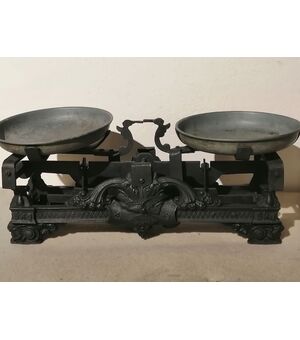 Bilancia dei primi del '900 in ghisa